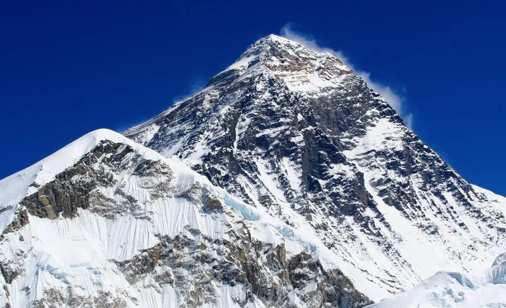 La montaña más alta del mundo, el Everest (8850 m)